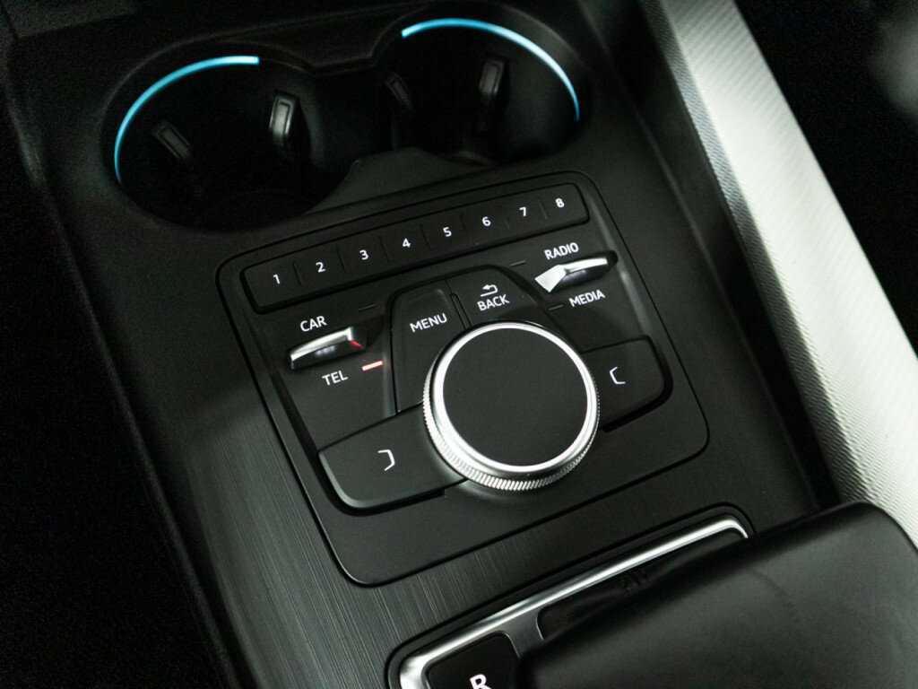 Audi A4 с пробегом — 2019 год. Фото: #17