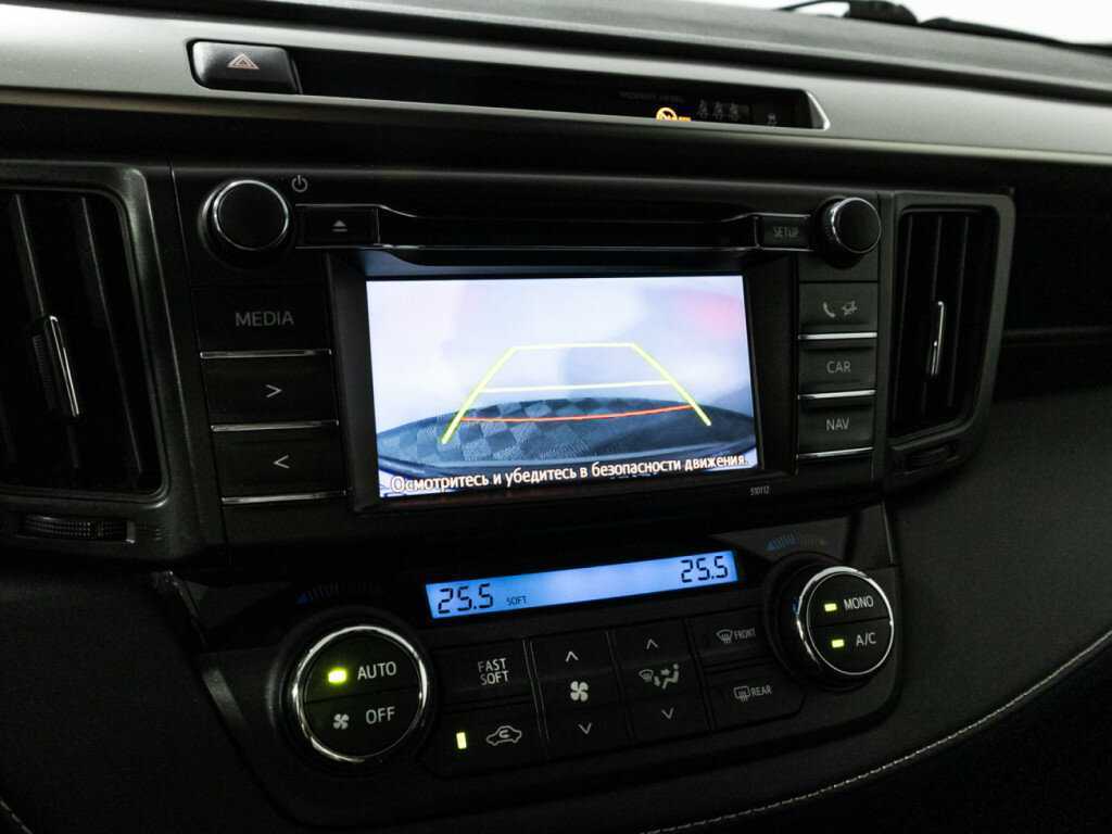 Toyota RAV4 с пробегом — 2015 год. Фото: #18