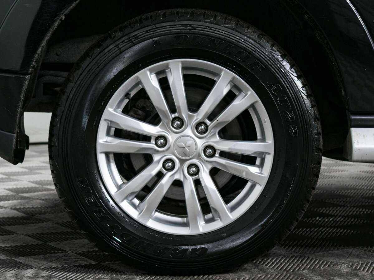 Mitsubishi Pajero с пробегом — 2013 год. Фото: #15