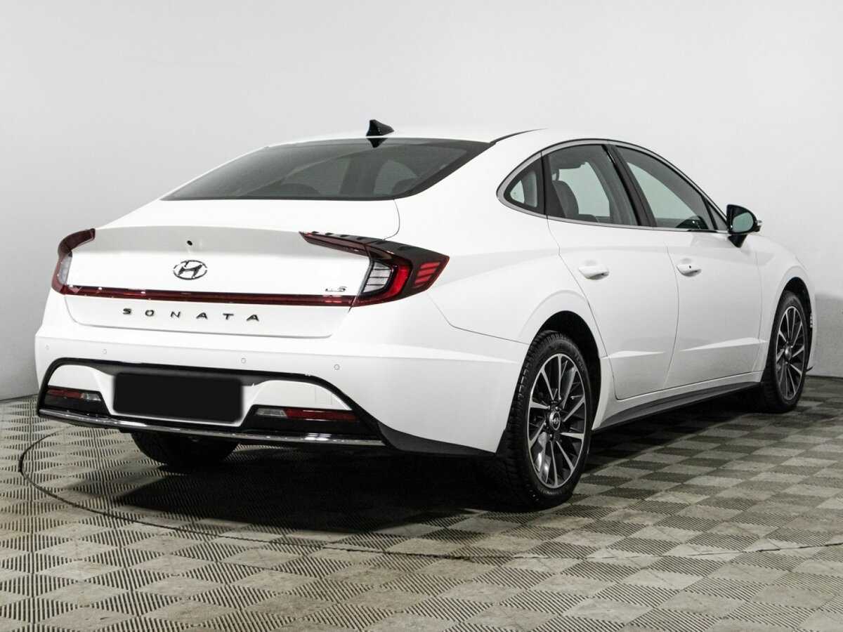 Hyundai Sonata с пробегом — 2022 год. Фото: #4