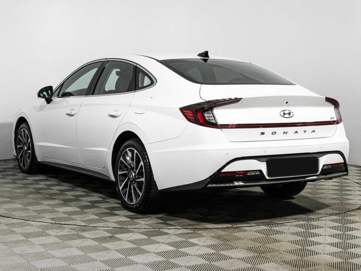 Hyundai Sonata с пробегом — 2022 год. Фото: #6