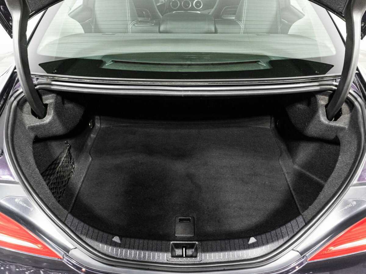 Mercedes-Benz CLA с пробегом — 2015 год. Фото: #14