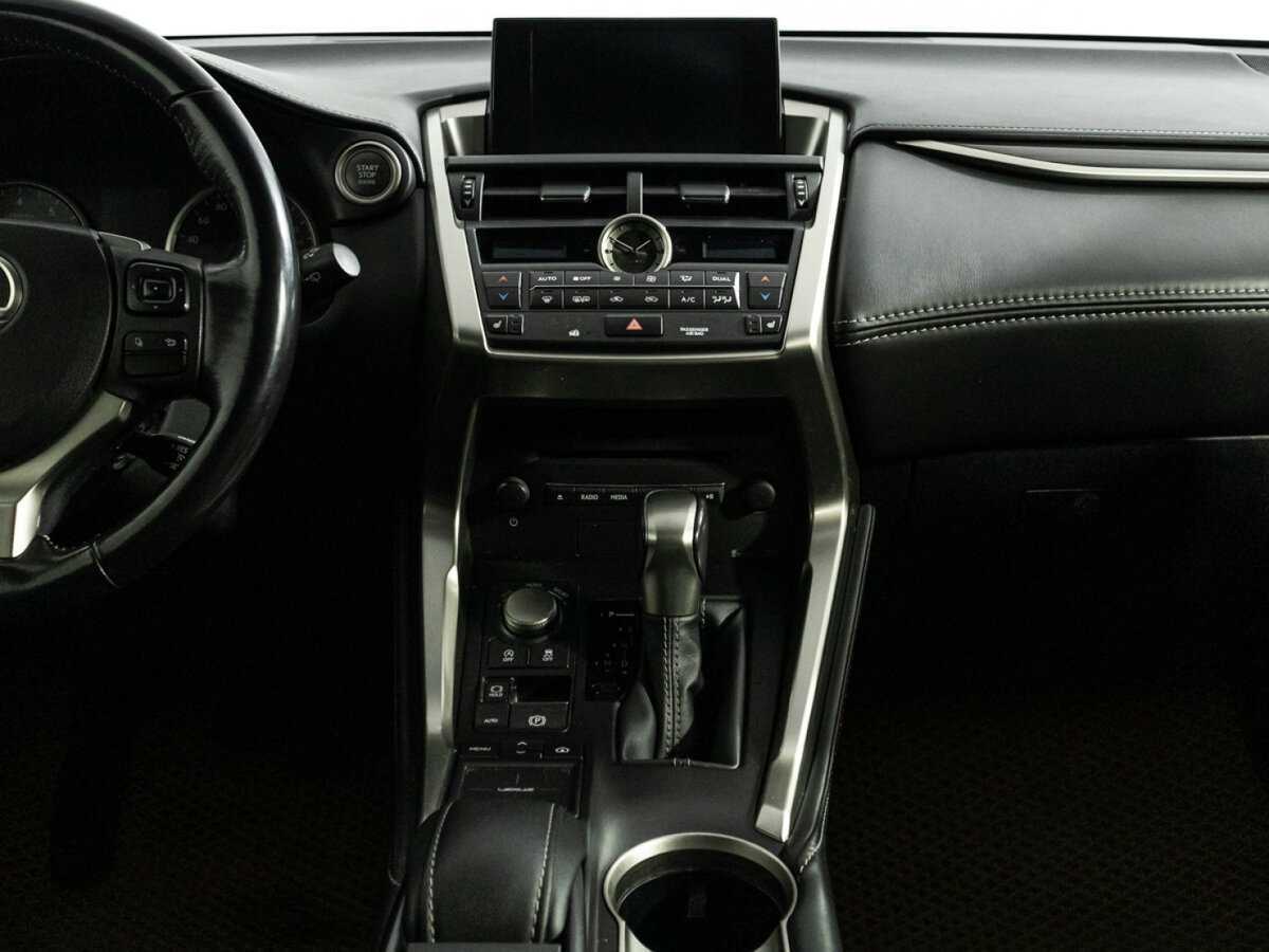 Lexus NX с пробегом — 2015 год. Фото: #13