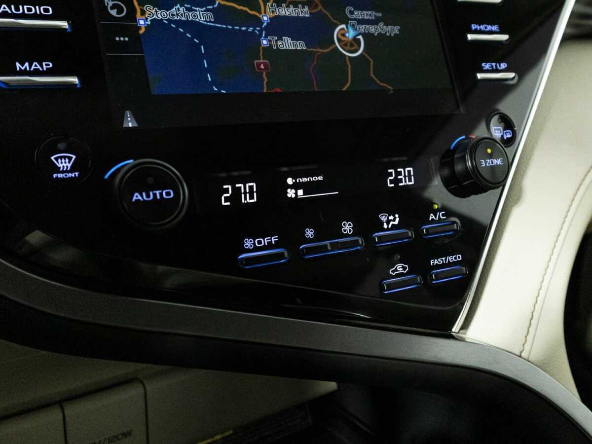 Toyota Camry с пробегом — 2018 год. Фото: #14