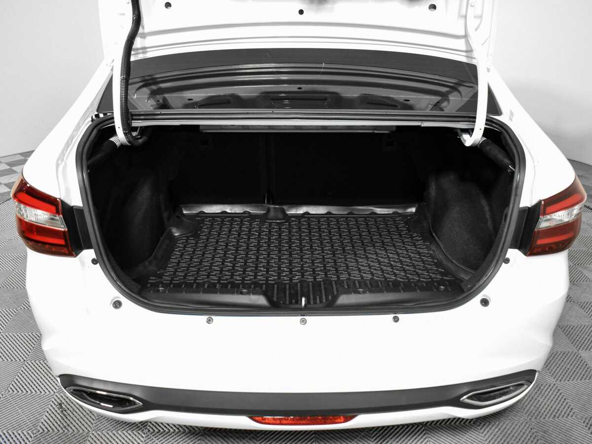 Lada (ВАЗ) Vesta с пробегом — 2023 год. Фото: #12