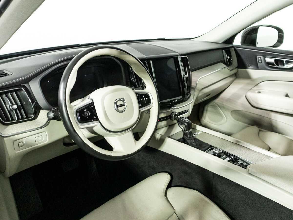 Volvo XC60 с пробегом — 2018 год. Фото: #10