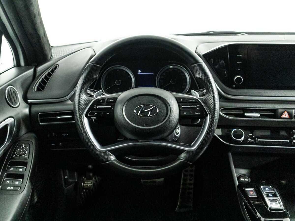 Hyundai Sonata с пробегом — 2021 год. Фото: #18