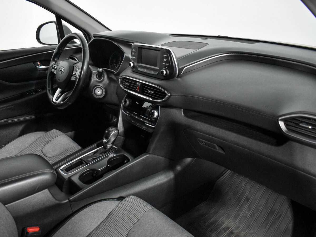 Hyundai Santa Fe с пробегом — 2018 год. Фото: #11