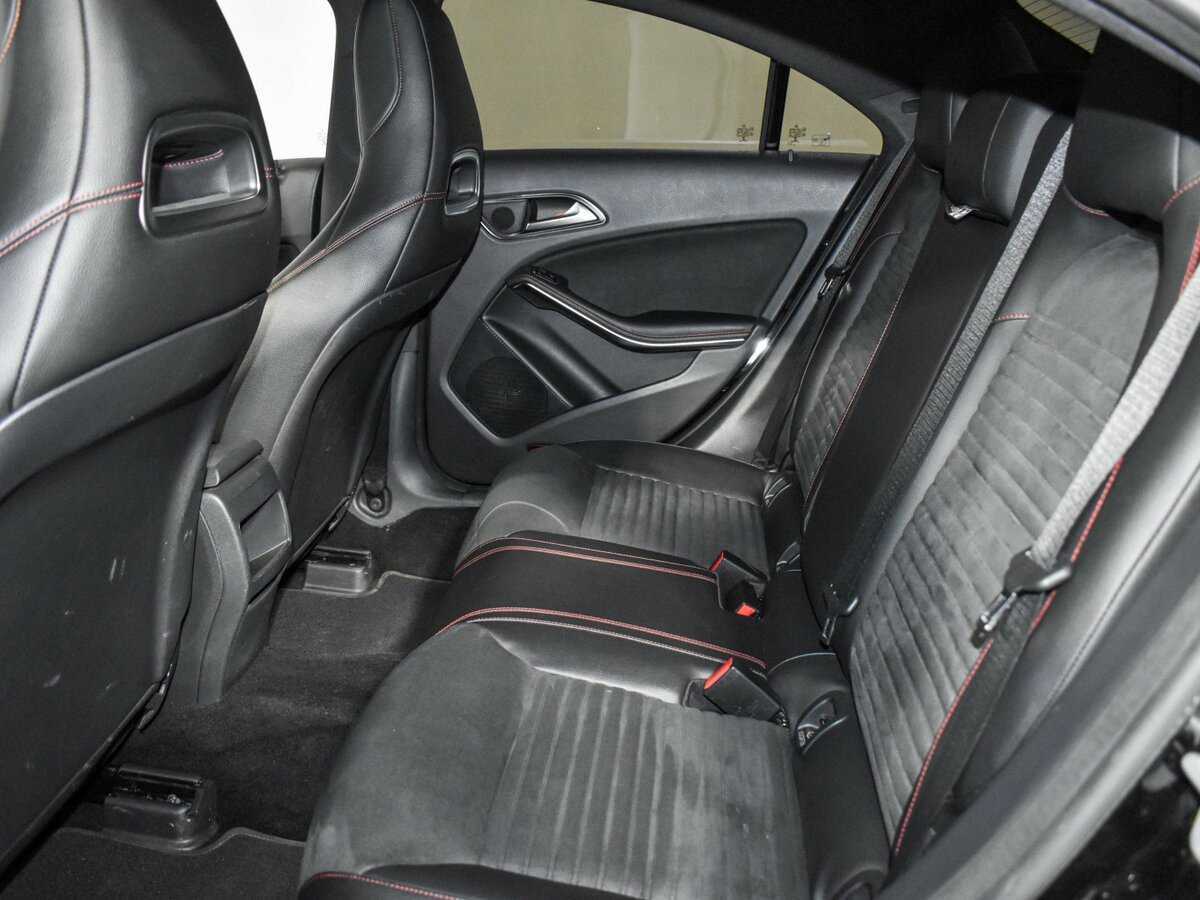 Mercedes-Benz CLA с пробегом — 2013 год. Фото: #8