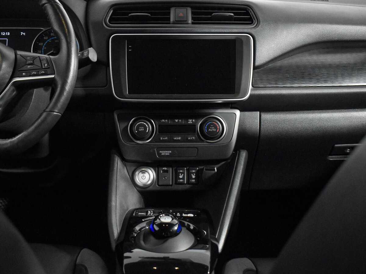 Nissan Leaf с пробегом — 2019 год. Фото: #15
