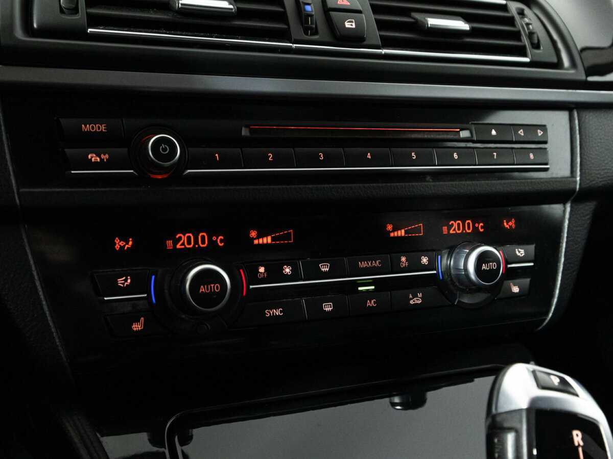 BMW 5 серии с пробегом — 2014 год. Фото: #19