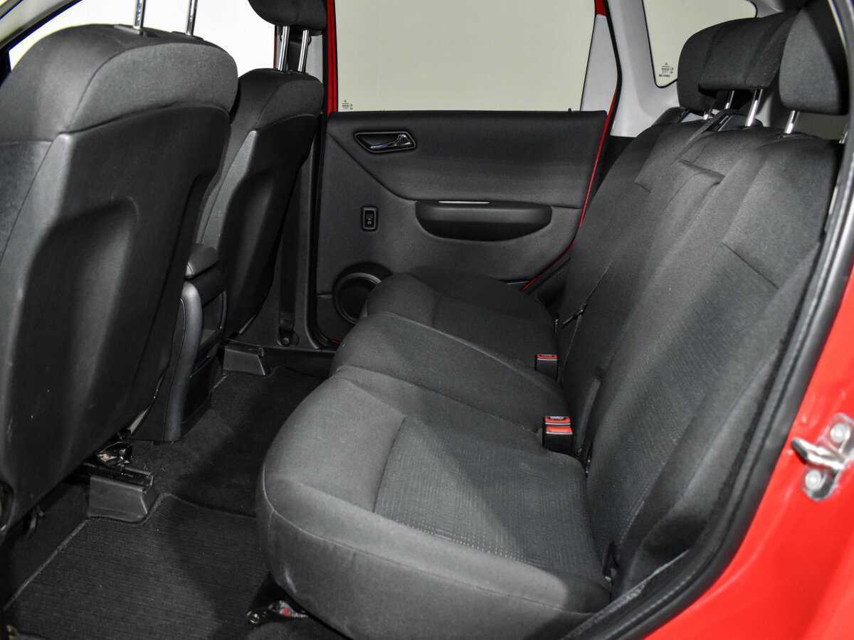 Mercedes-Benz A-Класс с пробегом — 2012 год. Фото: #11