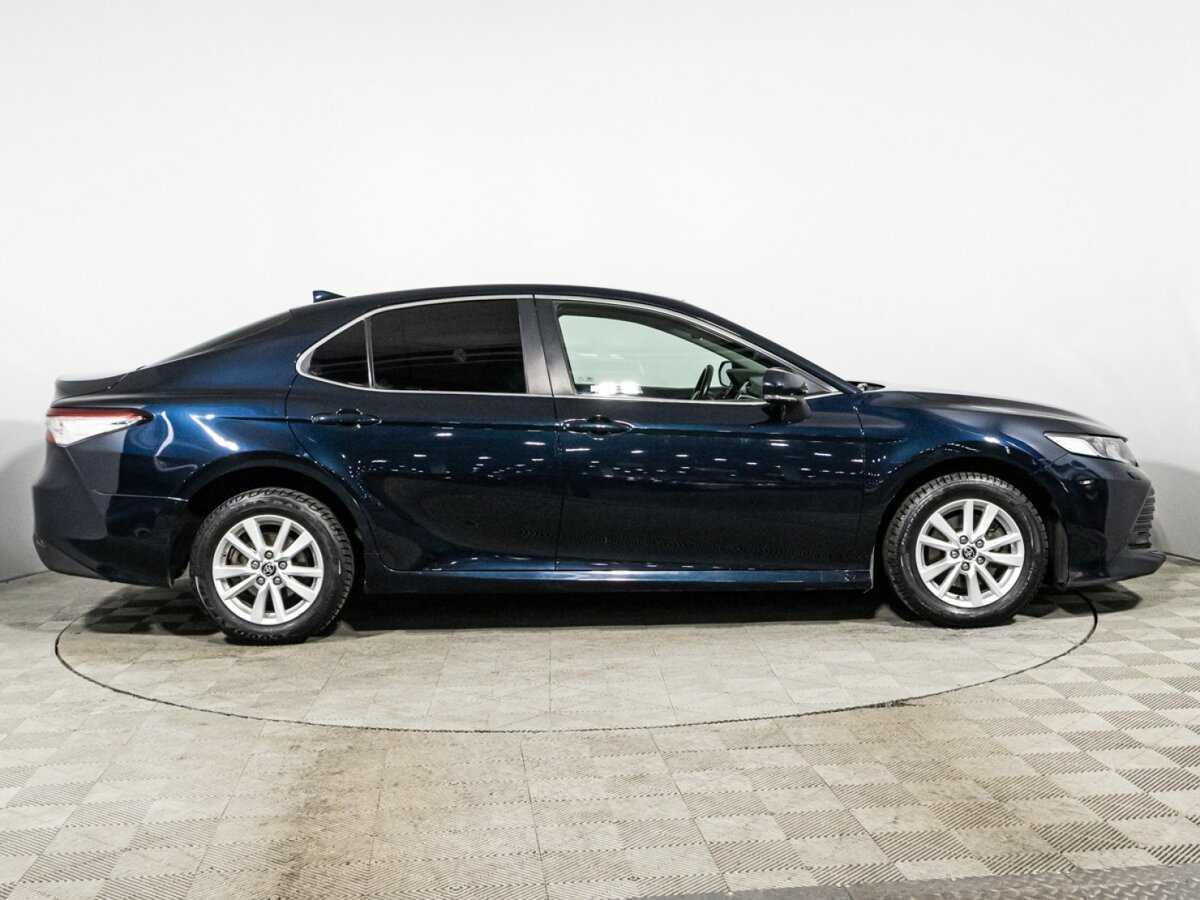Toyota Camry с пробегом — 2020 год. Фото: #3