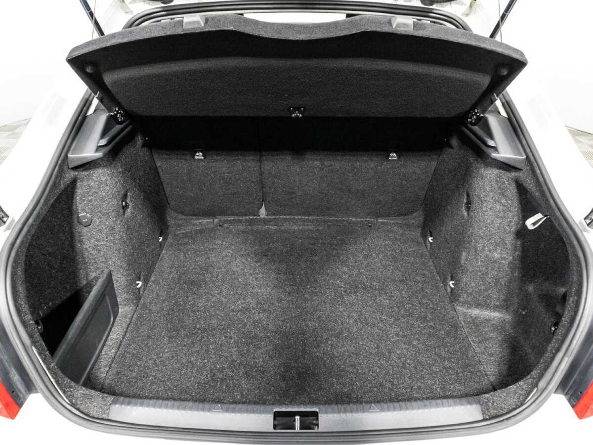 Skoda Octavia с пробегом — 2020 год. Фото: #14