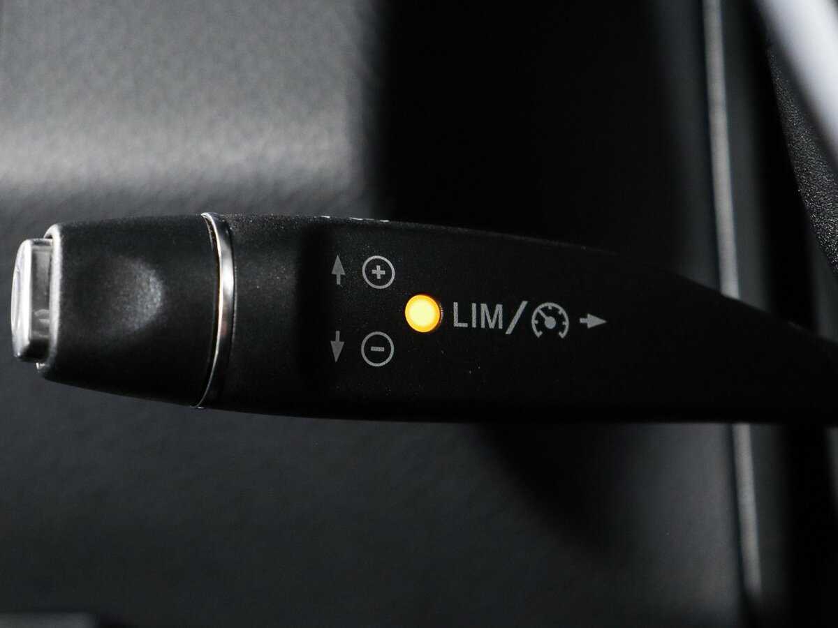 Mercedes-Benz E-Класс с пробегом — 2015 год. Фото: #21