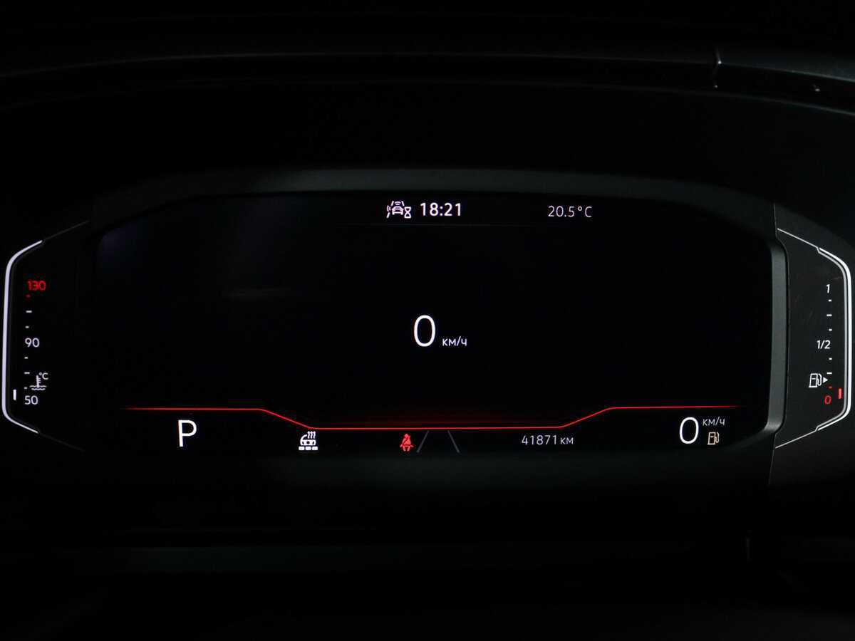 Volkswagen Taos с пробегом — 2021 год. Фото: #7