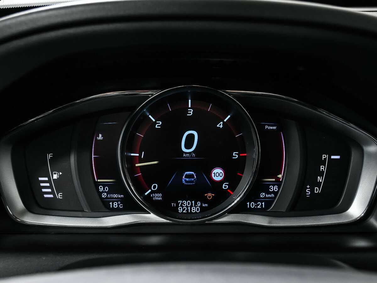 Volvo XC60 с пробегом — 2015 год. Фото: #9