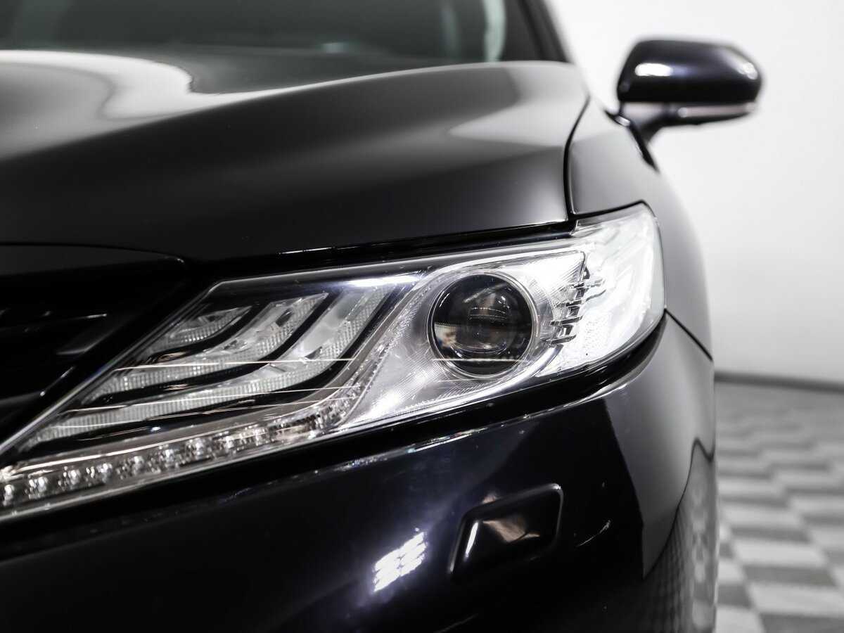 Toyota Camry с пробегом — 2018 год. Фото: #13