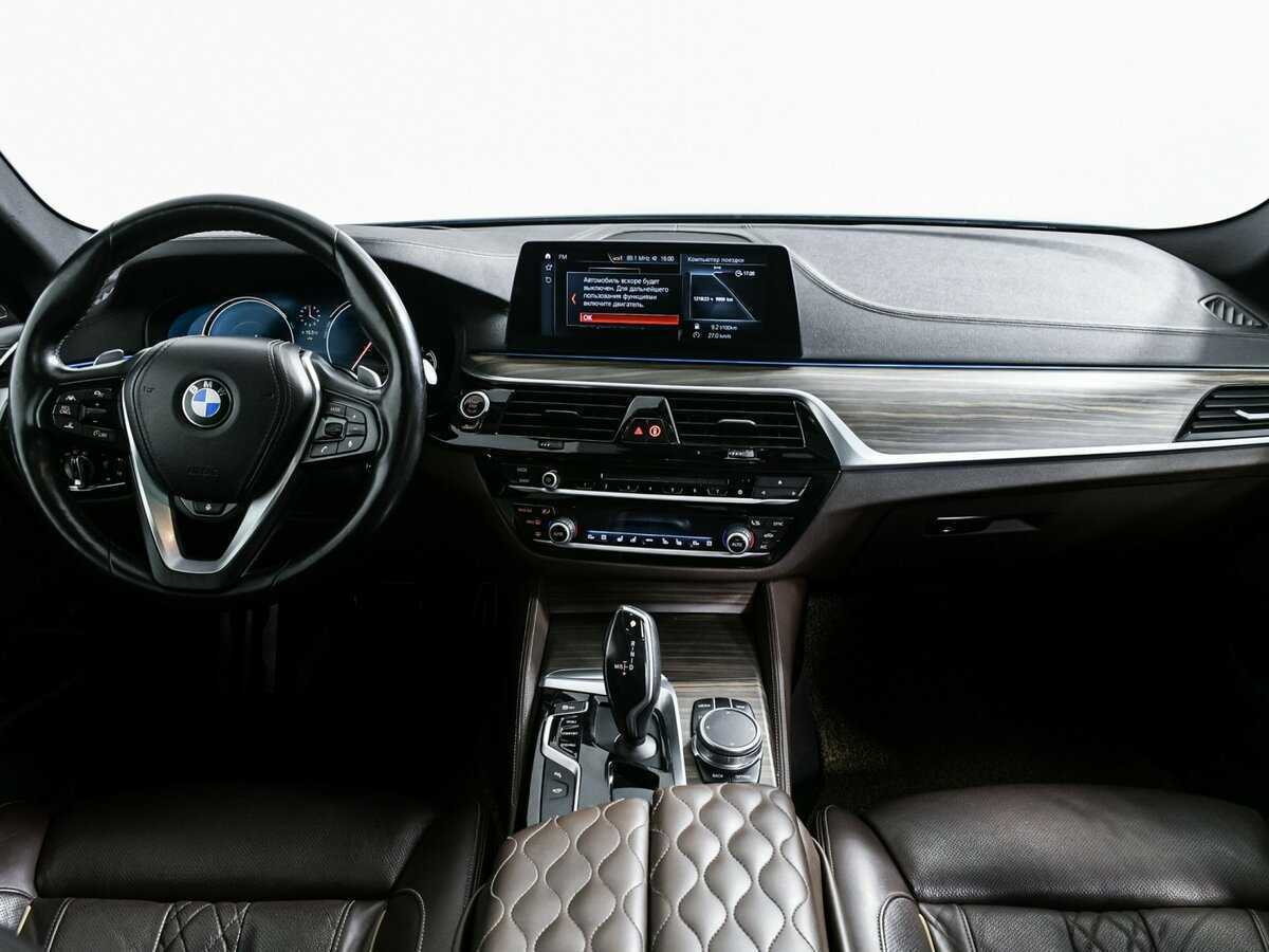BMW 5 серии с пробегом — 2017 год. Фото: #10