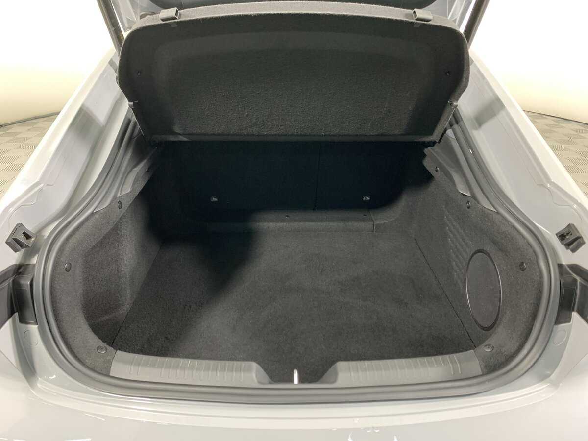 Changan UNI-V с пробегом — 2023 год. Фото: #20