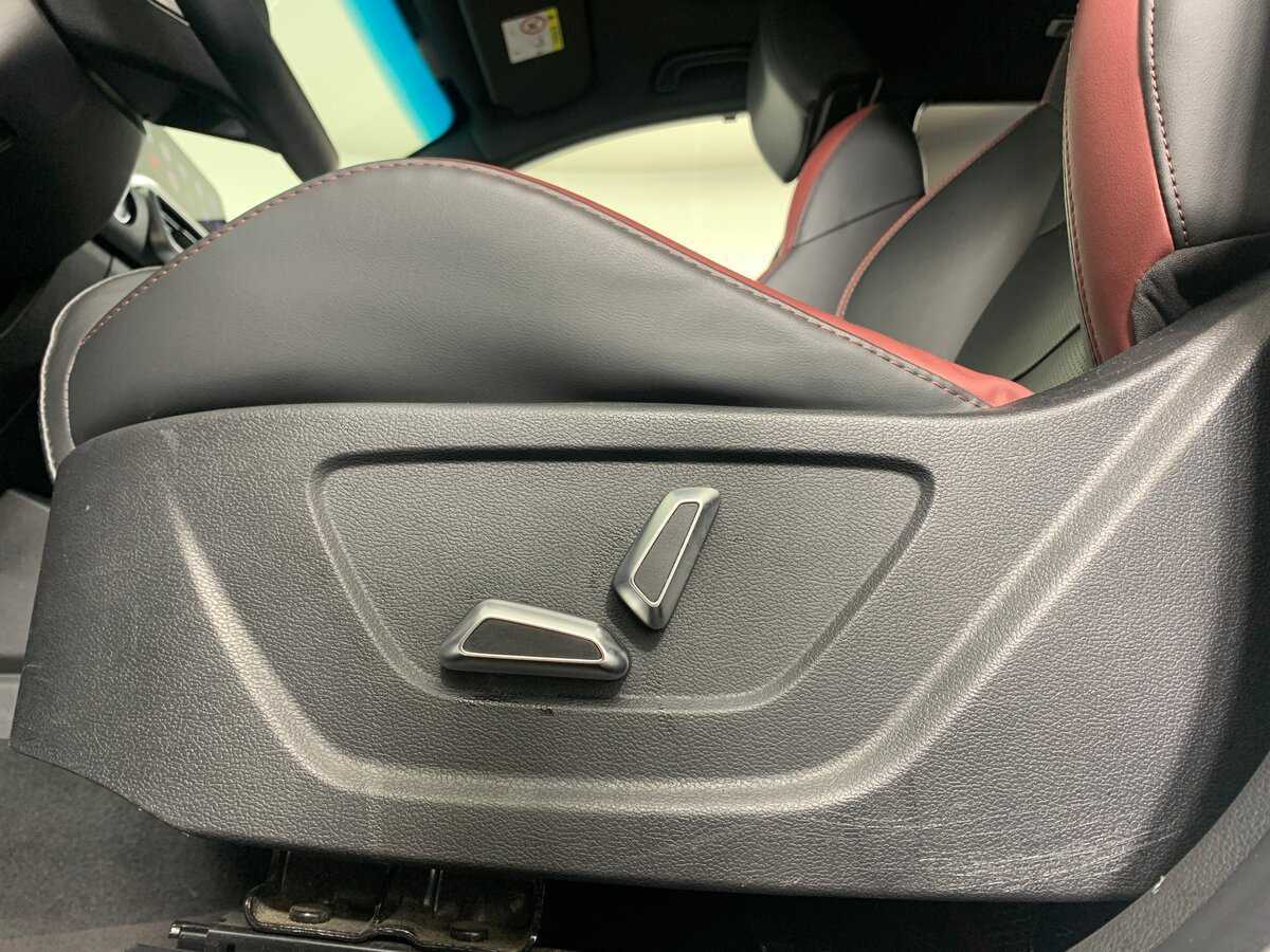 Geely Coolray с пробегом — 2023 год. Фото: #16