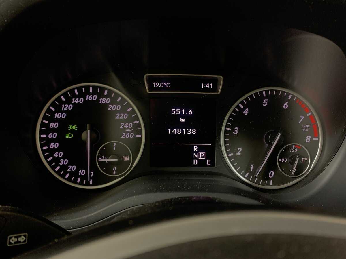 Mercedes-Benz B-Класс с пробегом — 2014 год. Фото: #14