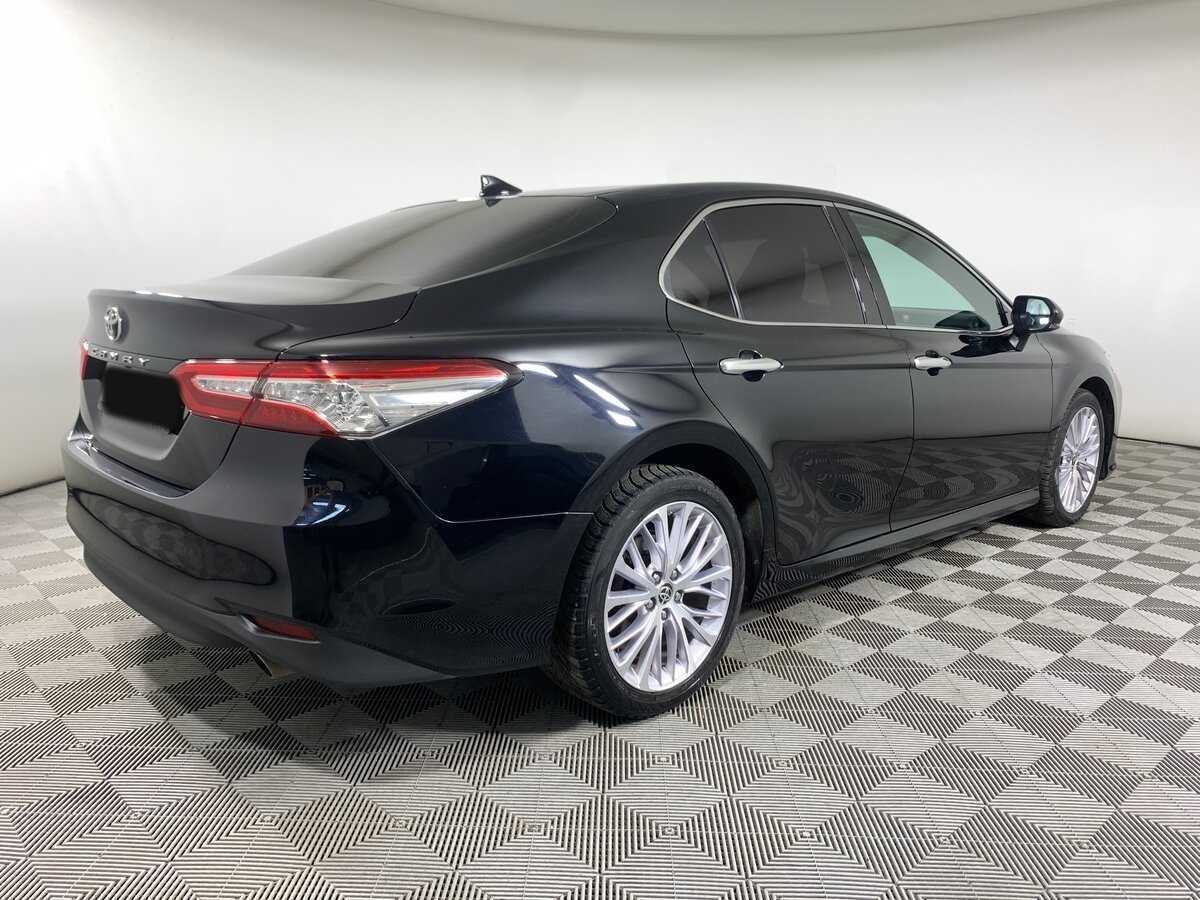 Toyota Camry с пробегом — 2020 год. Фото: #4