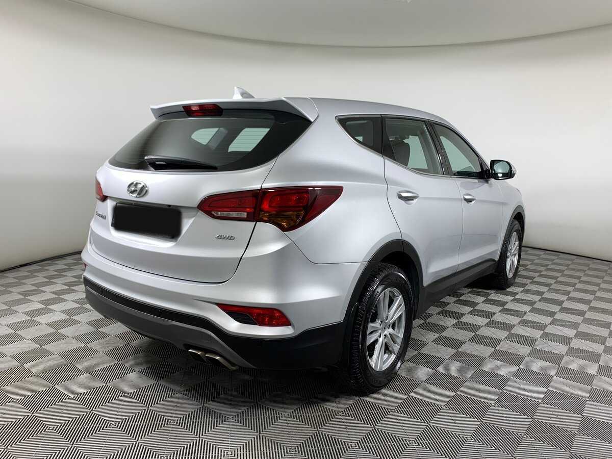 Hyundai Santa Fe с пробегом — 2017 год. Фото: #4