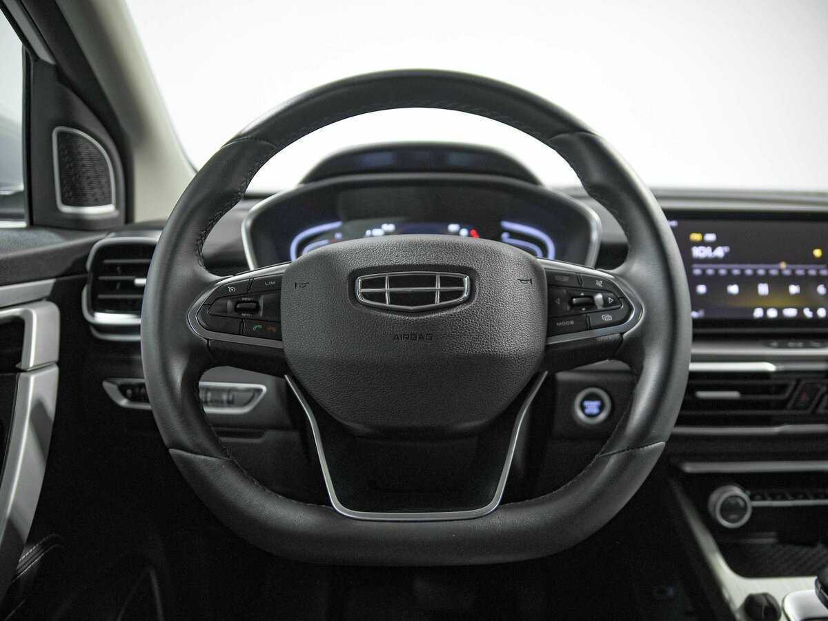 Geely Coolray с пробегом — 2023 год. Фото: #7