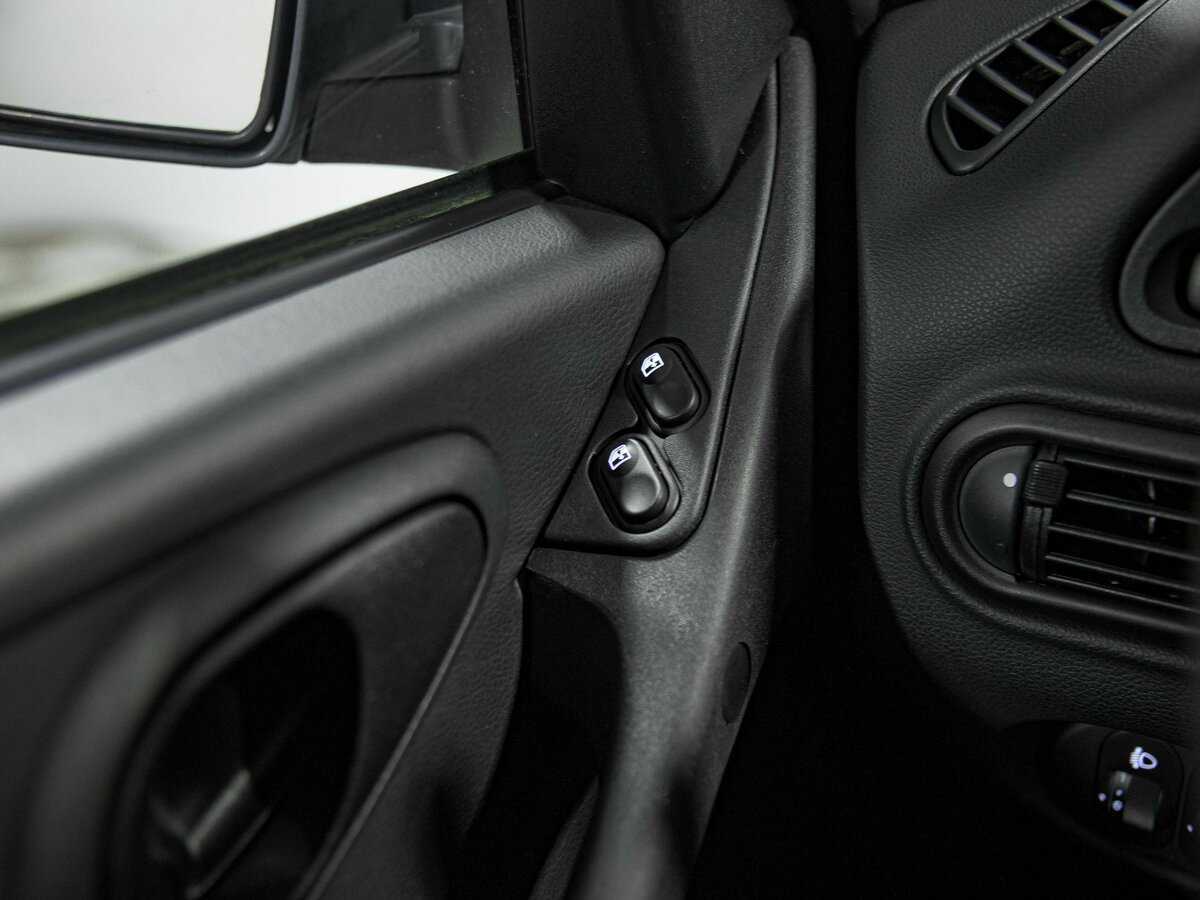 Lada (ВАЗ) Niva с пробегом — 2023 год. Фото: #11