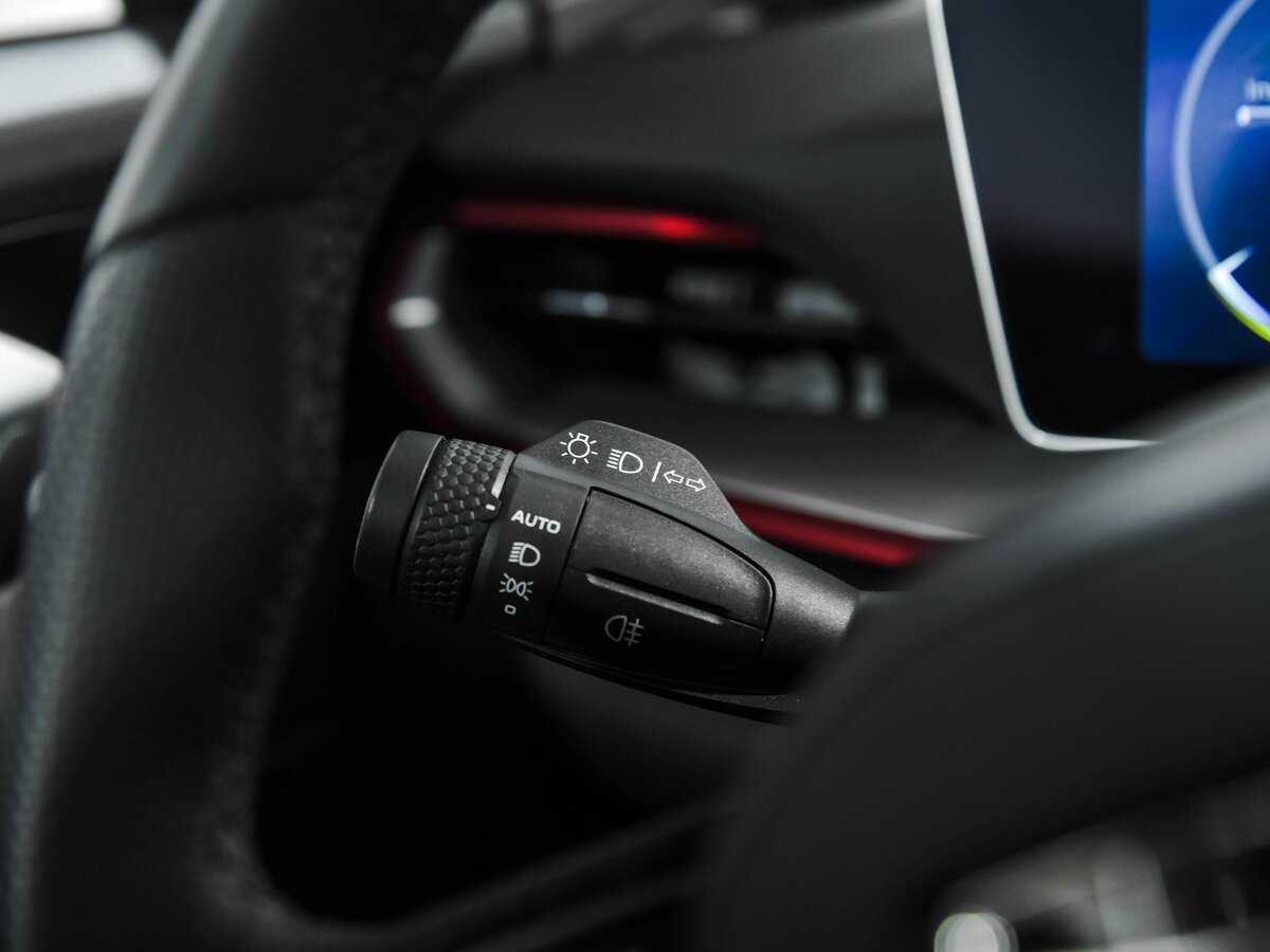 Geely Coolray с пробегом — 2023 год. Фото: #7