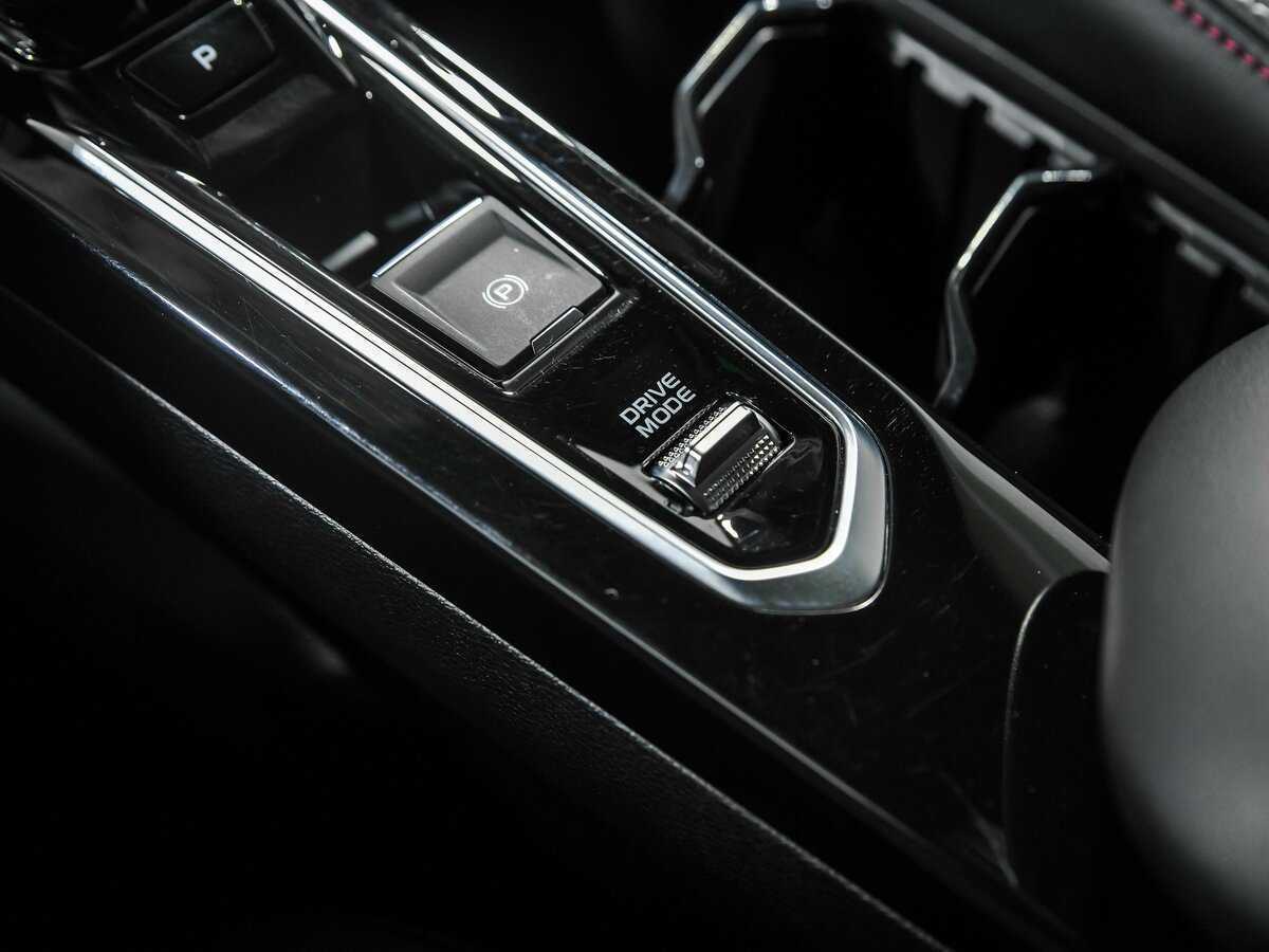 Geely Coolray с пробегом — 2023 год. Фото: #12