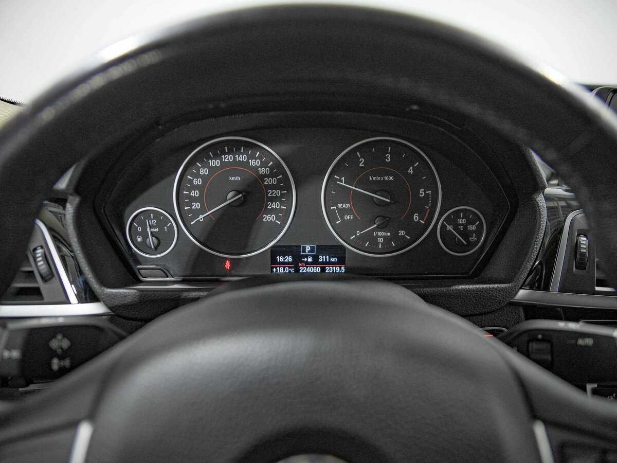 BMW 3 серии с пробегом — 2017 год. Фото: #6