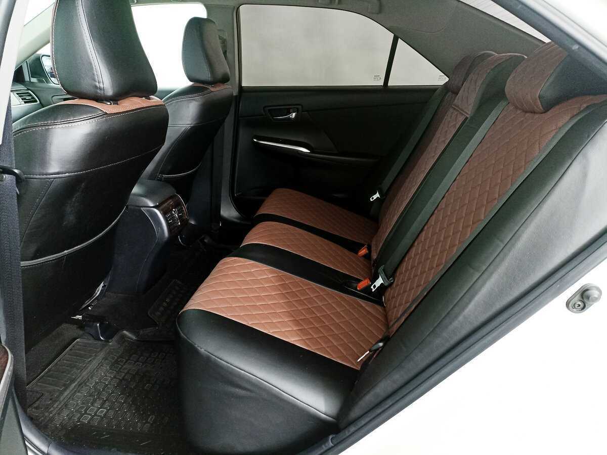 Toyota Camry с пробегом — 2017 год. Фото: #11