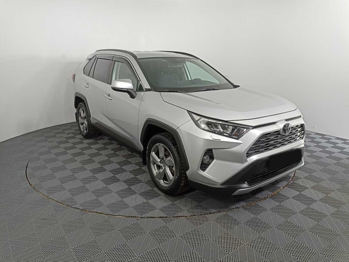 Toyota RAV4 с пробегом — 2019 год. Фото: #2