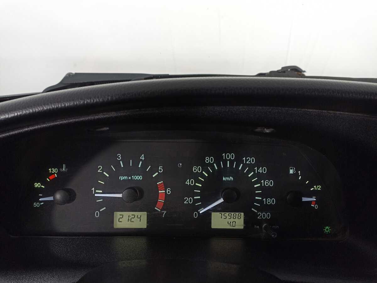 Chevrolet Niva с пробегом — 2014 год. Фото: #12