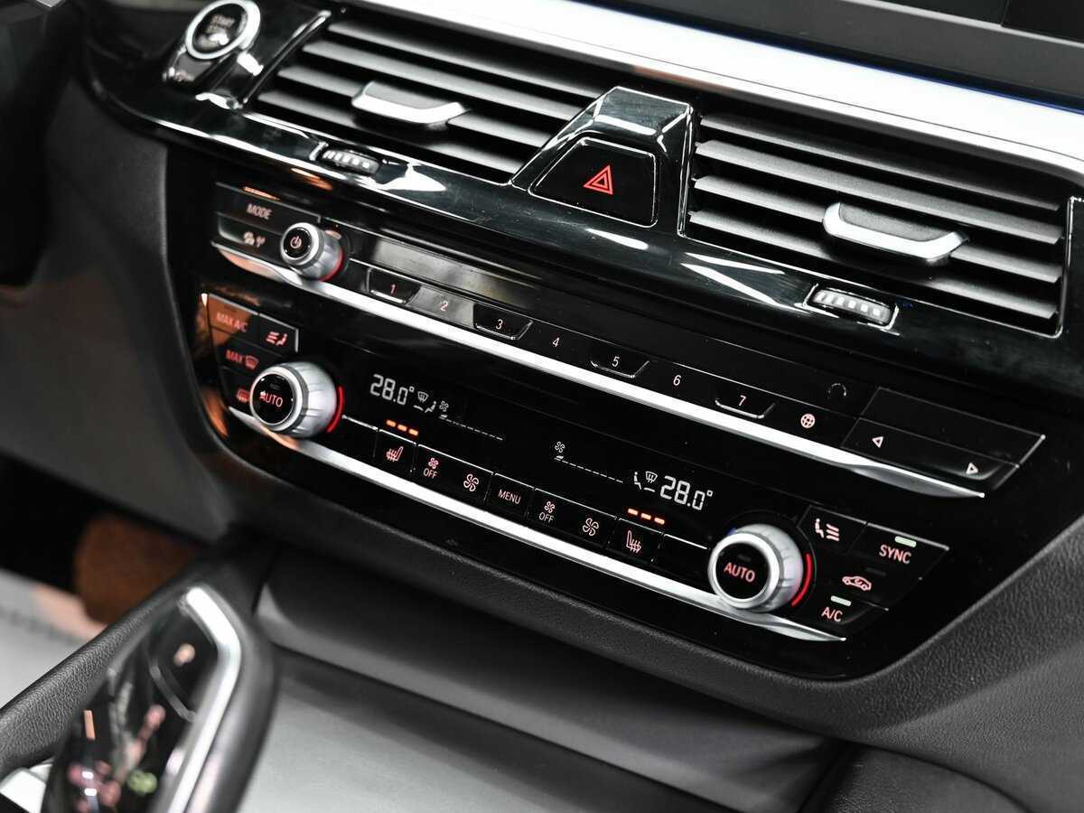 BMW 5 серии с пробегом — 2017 год. Фото: #10