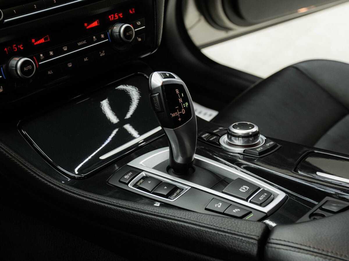 BMW 5 серии с пробегом — 2012 год. Фото: #12