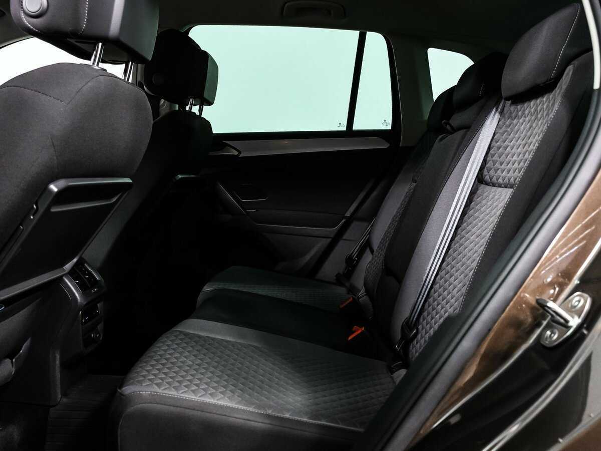 Volkswagen Tiguan с пробегом — 2017 год. Фото: #12