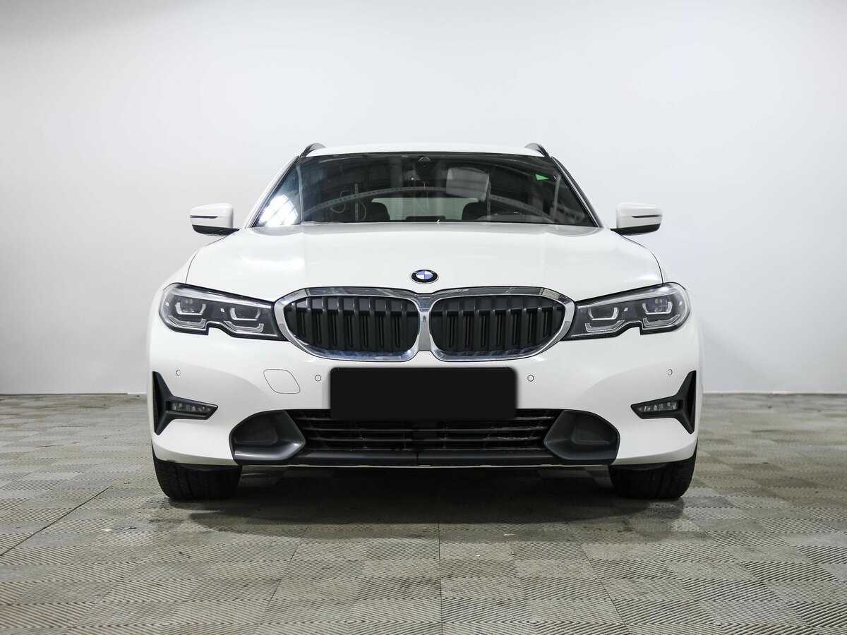 BMW 3 серии с пробегом — 2019 год. Фото: #1