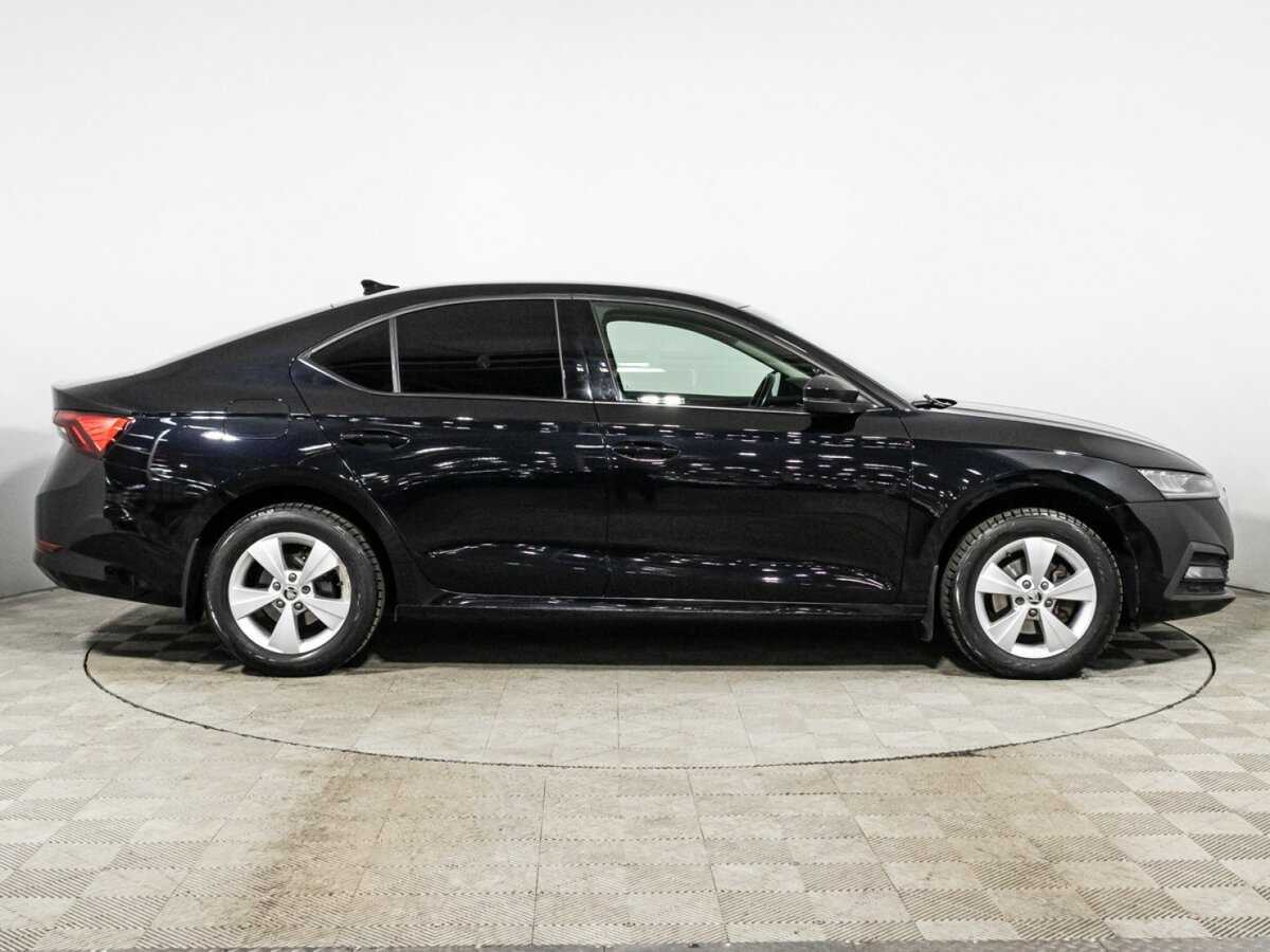 Skoda Octavia с пробегом — 2021 год. Фото: #3