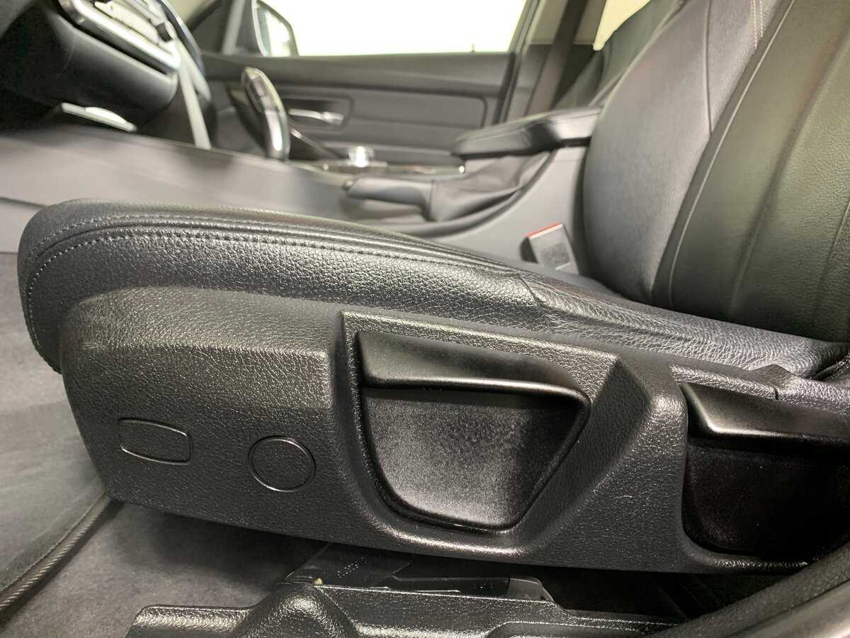 BMW 3 серии с пробегом — 2013 год. Фото: #16