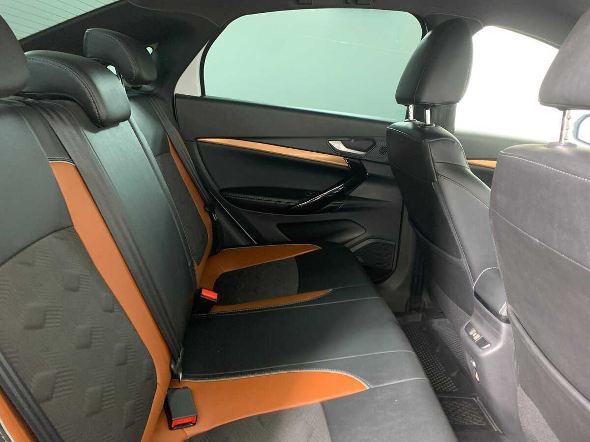 Lada (ВАЗ) Vesta с пробегом — 2023 год. Фото: #17