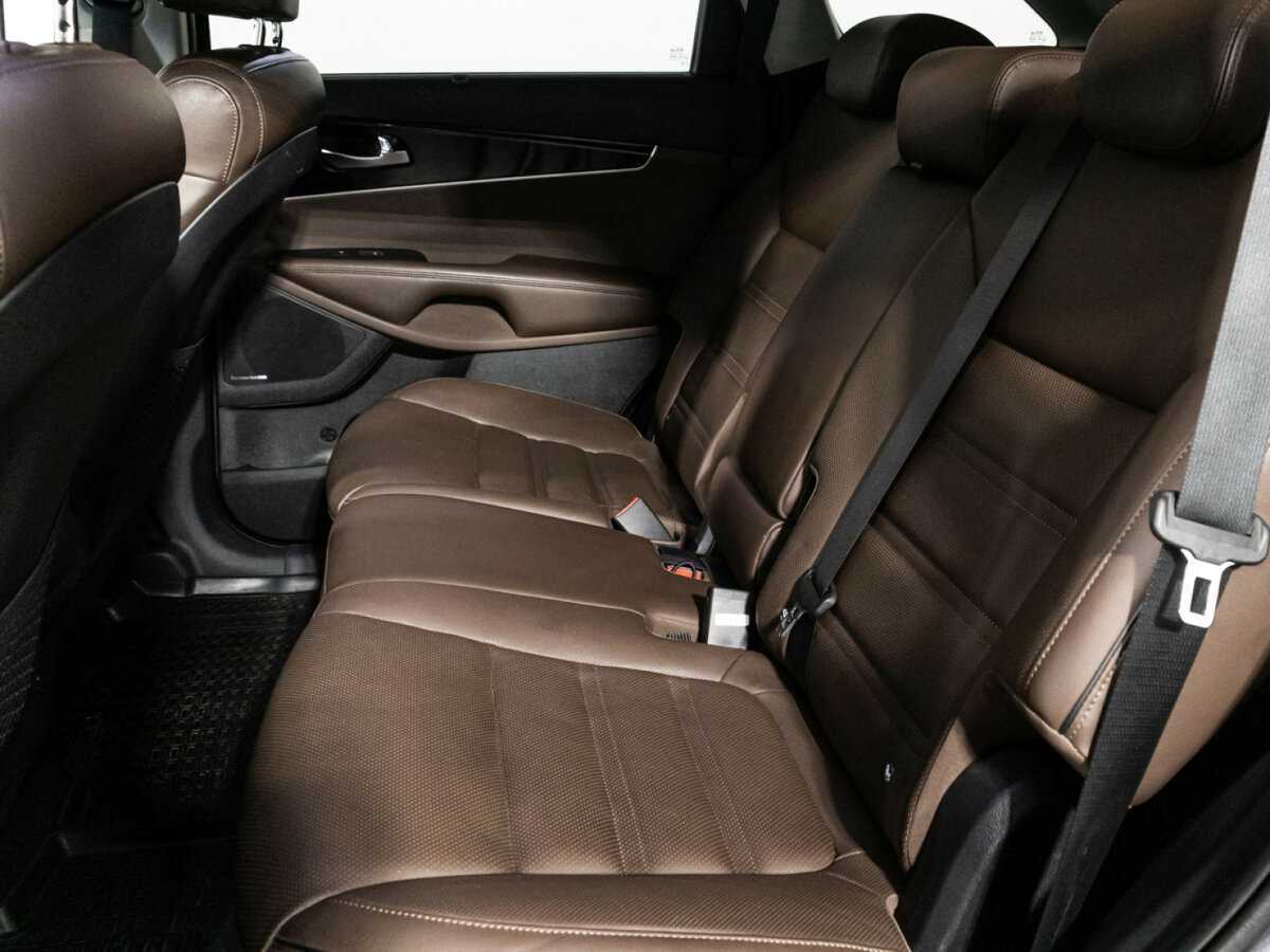 Kia Sorento с пробегом — 2018 год. Фото: #10