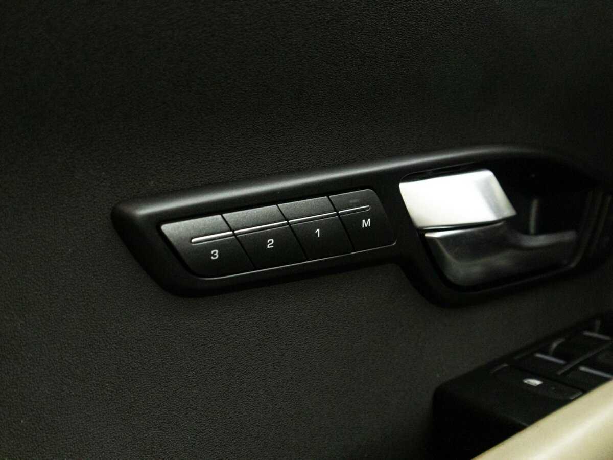 Land Rover Range Rover Evoque с пробегом — 2014 год. Фото: #17