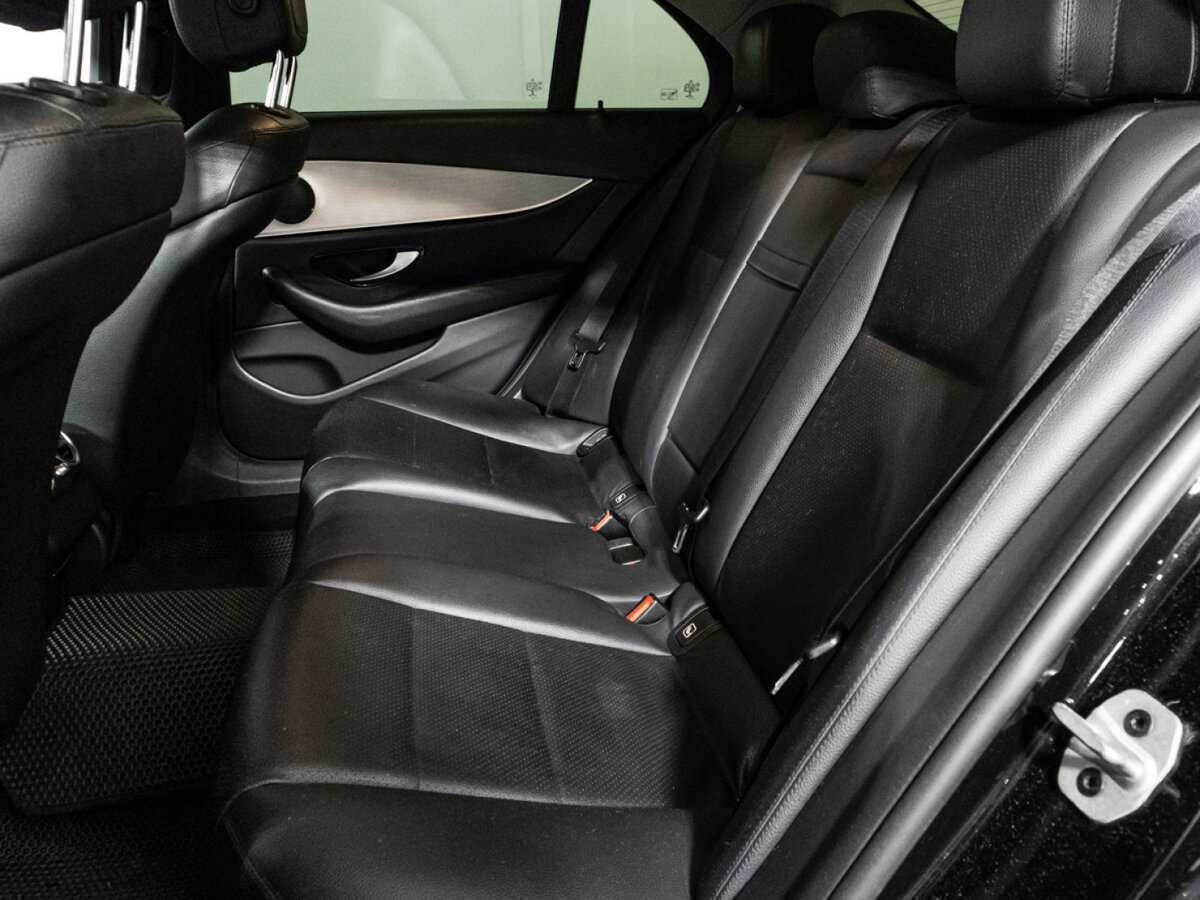 Mercedes-Benz E-Класс с пробегом — 2019 год. Фото: #9