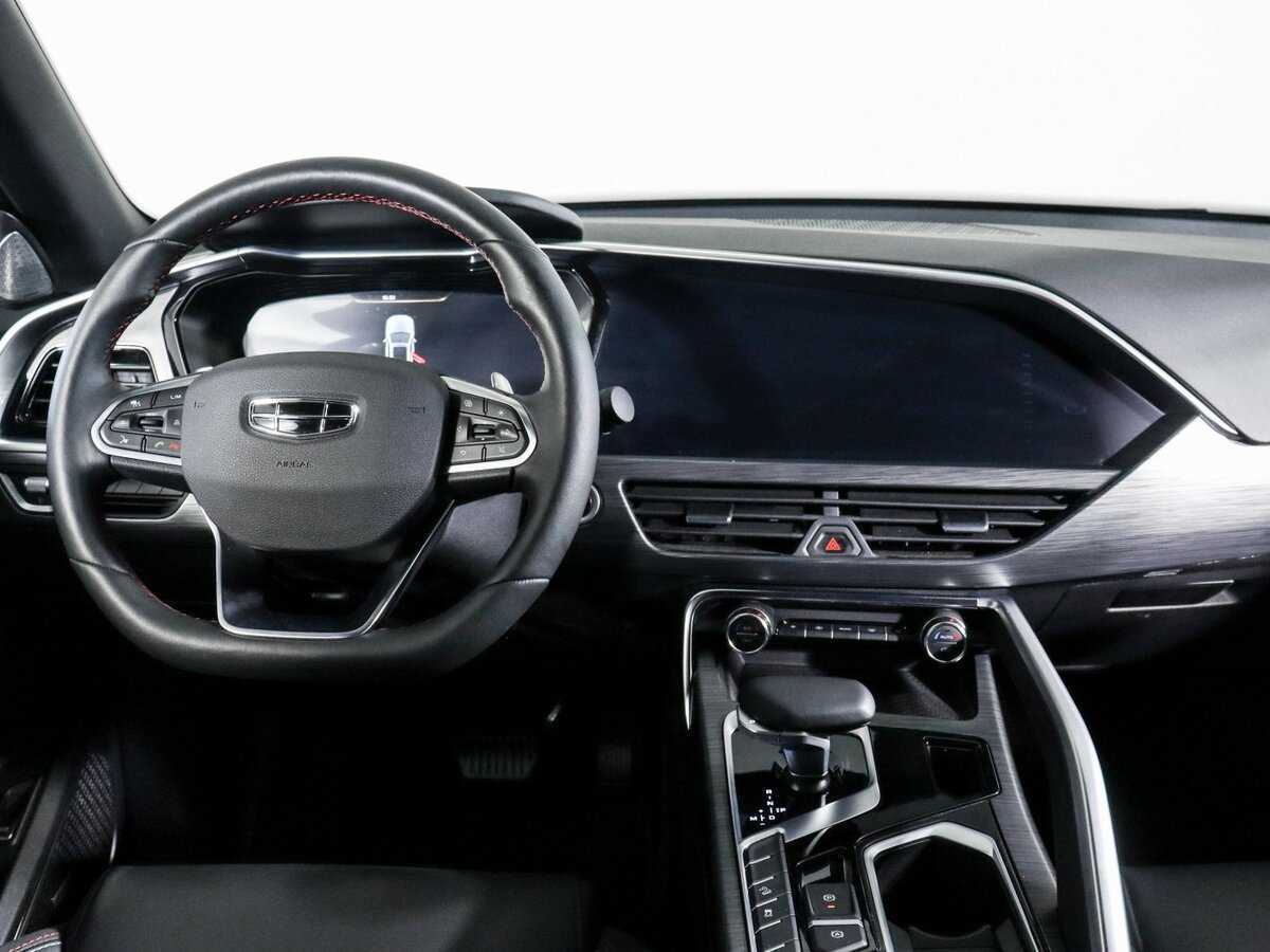 Geely Tugella с пробегом — 2024 год. Фото: #11