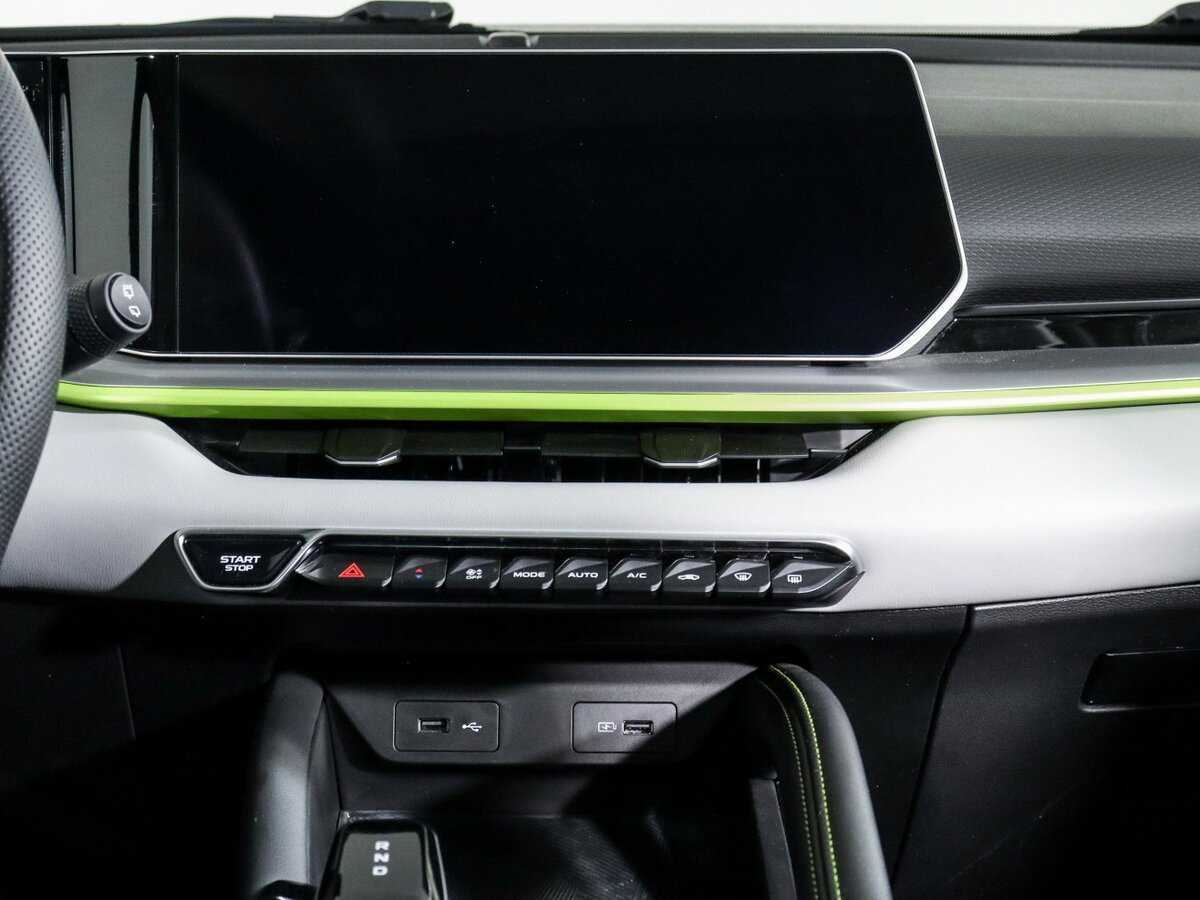 Geely Coolray с пробегом — 2023 год. Фото: #12