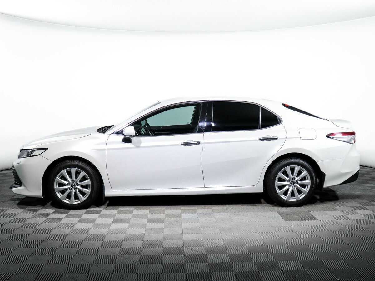 Toyota Camry с пробегом — 2019 год. Фото: #7