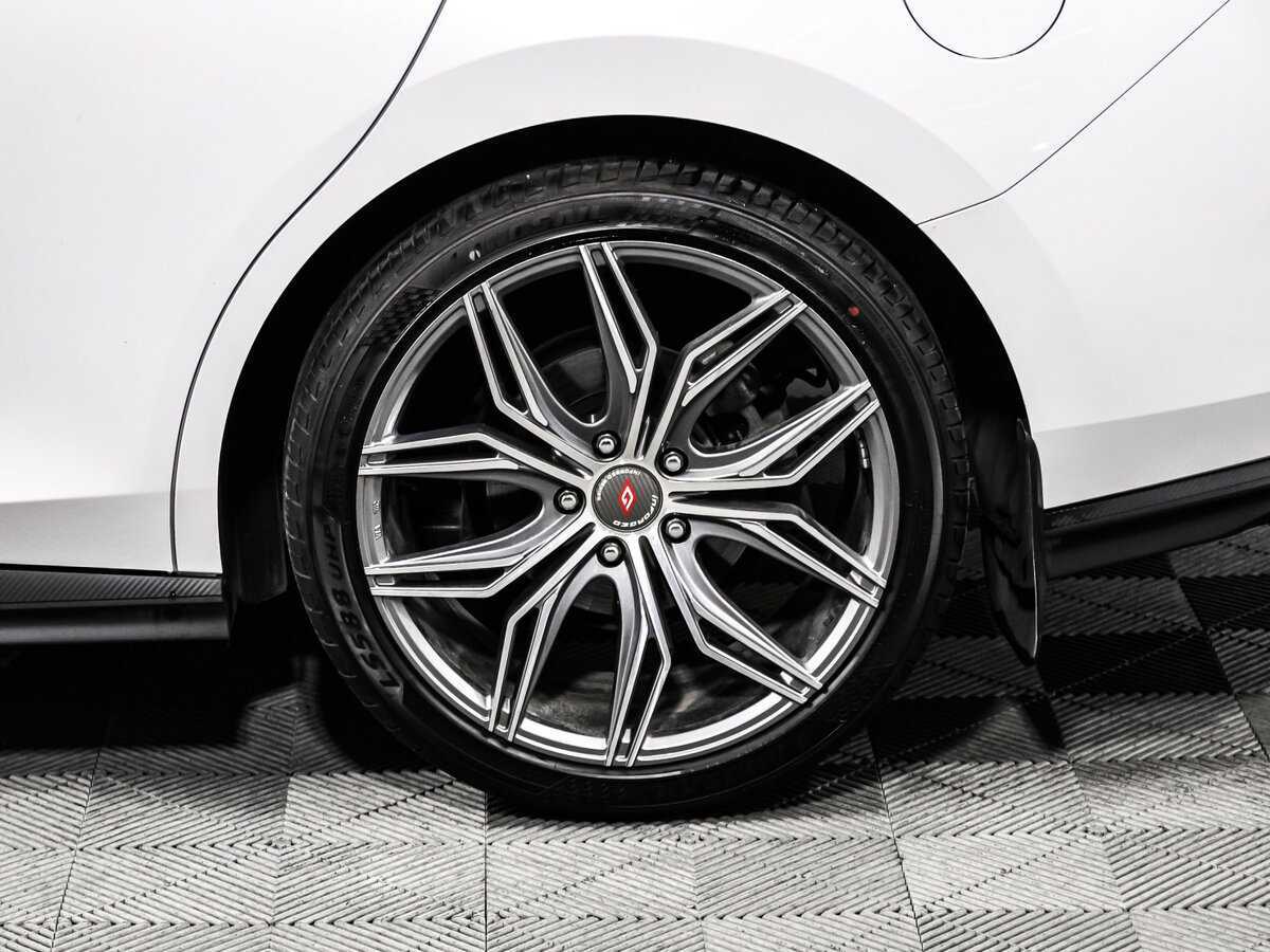 Changan UNI-V с пробегом — 2023 год. Фото: #13